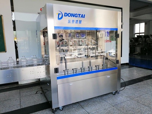 食用油灌裝機(jī)因細(xì)節(jié)而受歡迎，山東東泰為其助力