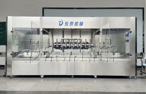 直線(xiàn)式食用油灌裝機(jī)灌裝精度怎么調(diào)？學(xué)會(huì)了真的很重要